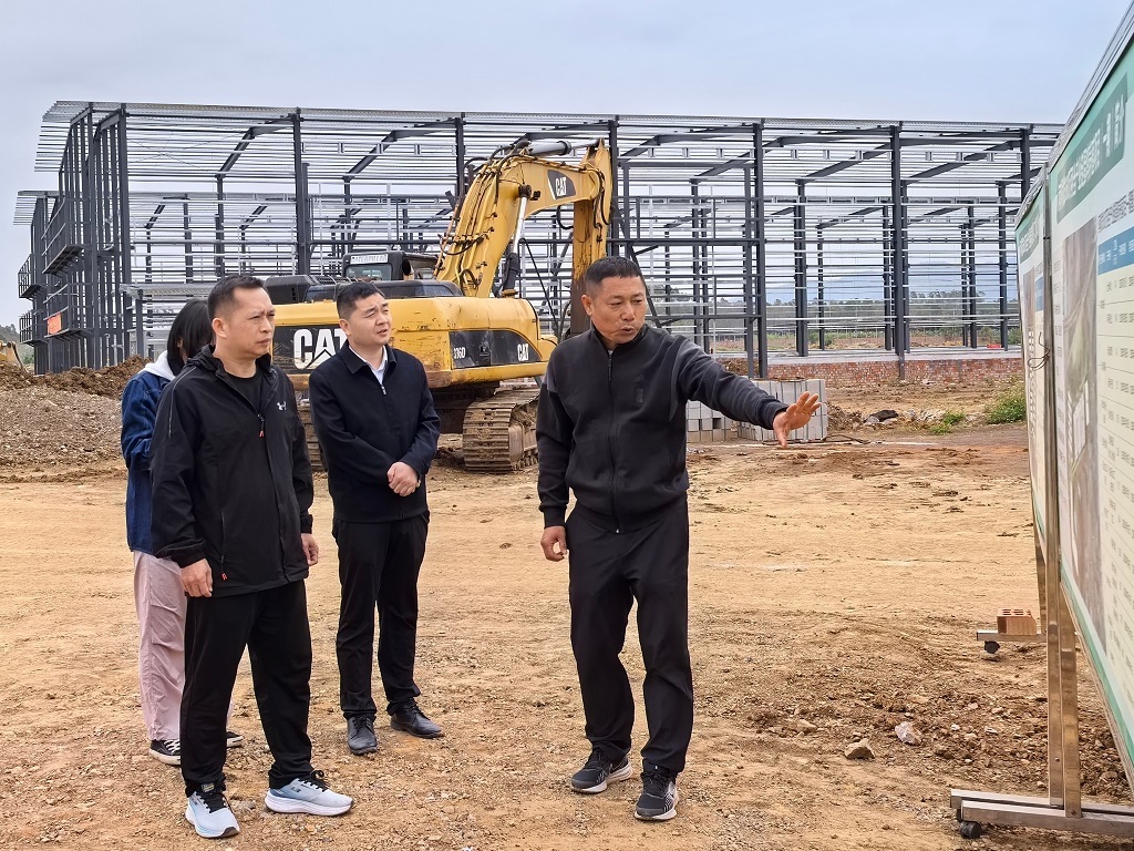 柳州市人民政府发展研究中心赴贵港市考察调研